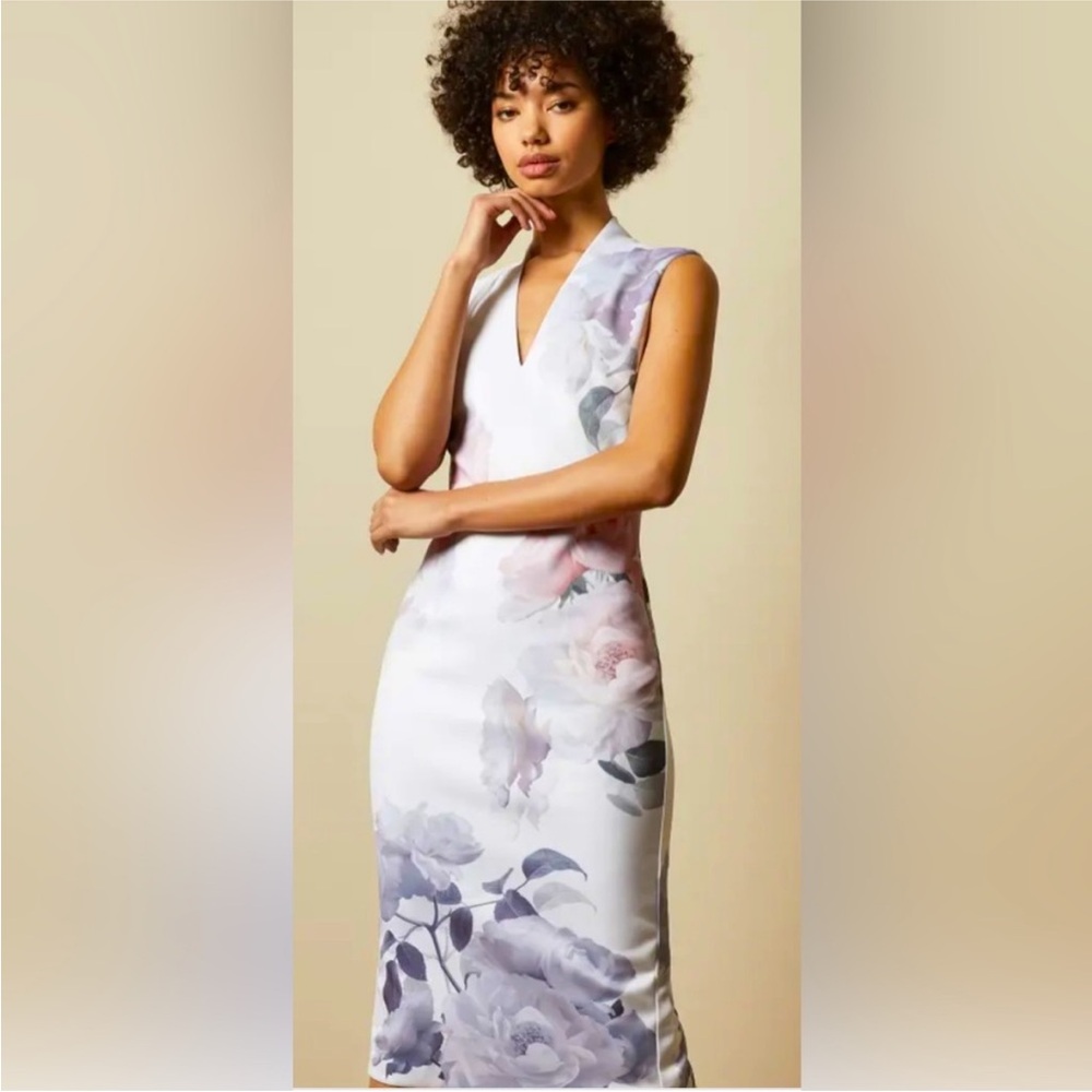NWT - Ted Baker Sleeveless Marah Bouquet Bodycon Photo Realistic Floral Dress